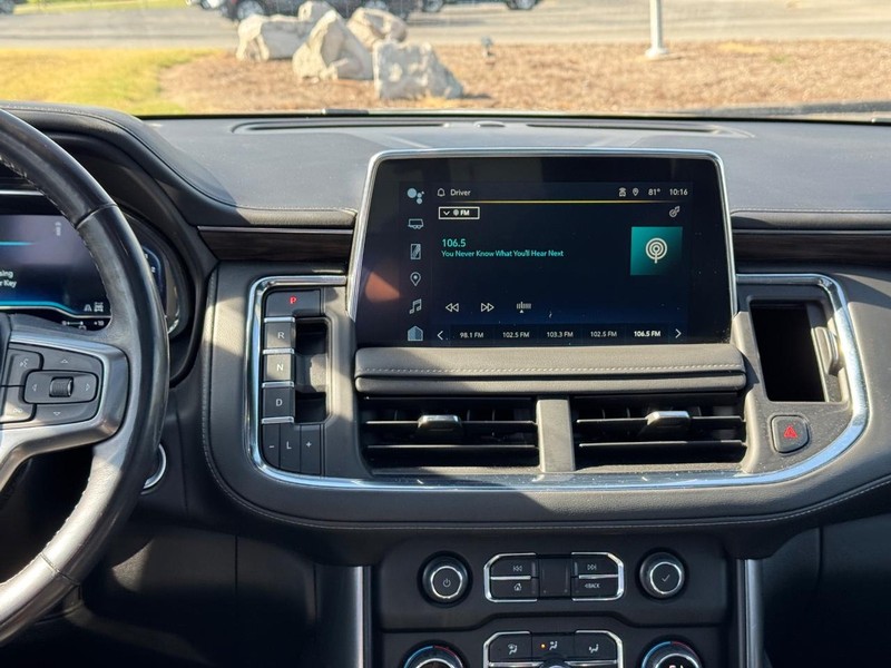 Chevrolet Tahoe Vehicle Full-screen Gallery Image 16