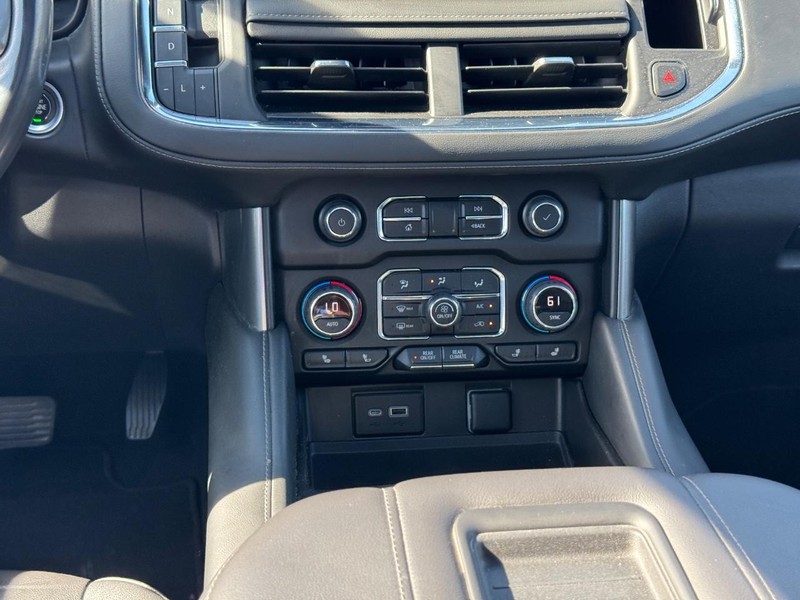 Chevrolet Tahoe Vehicle Full-screen Gallery Image 17