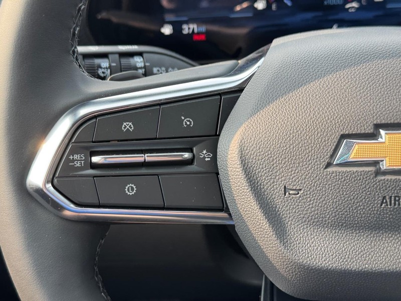 Chevrolet Equinox Vehicle Full-screen Gallery Image 13