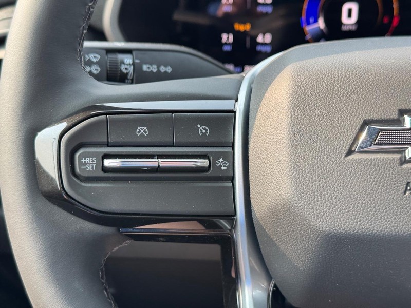 Chevrolet Colorado Vehicle Full-screen Gallery Image 13