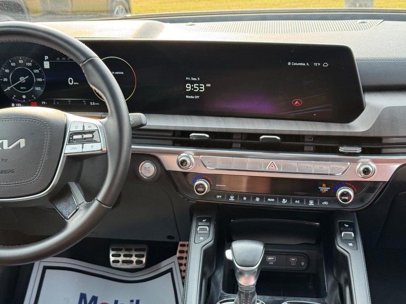 Kia Telluride Vehicle Full-screen Gallery Image 16