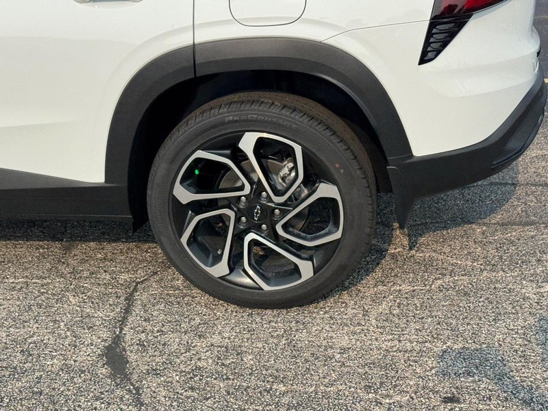 Chevrolet Trax Vehicle Full-screen Gallery Image 4