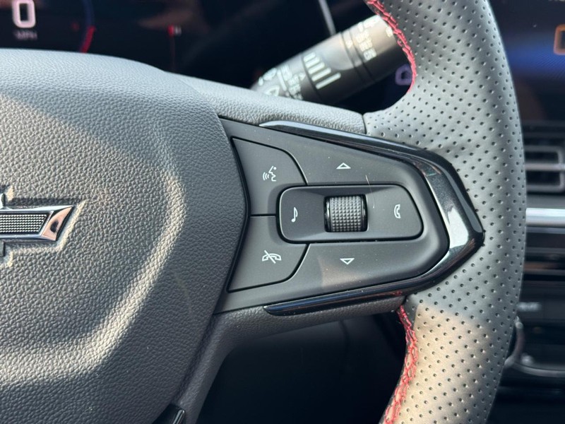 Chevrolet Trax Vehicle Full-screen Gallery Image 15