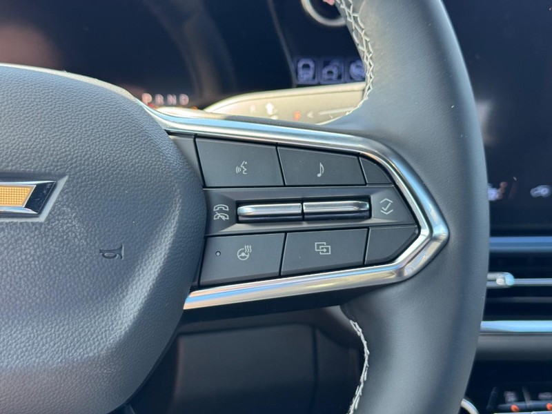 Chevrolet Equinox EV Vehicle Full-screen Gallery Image 14