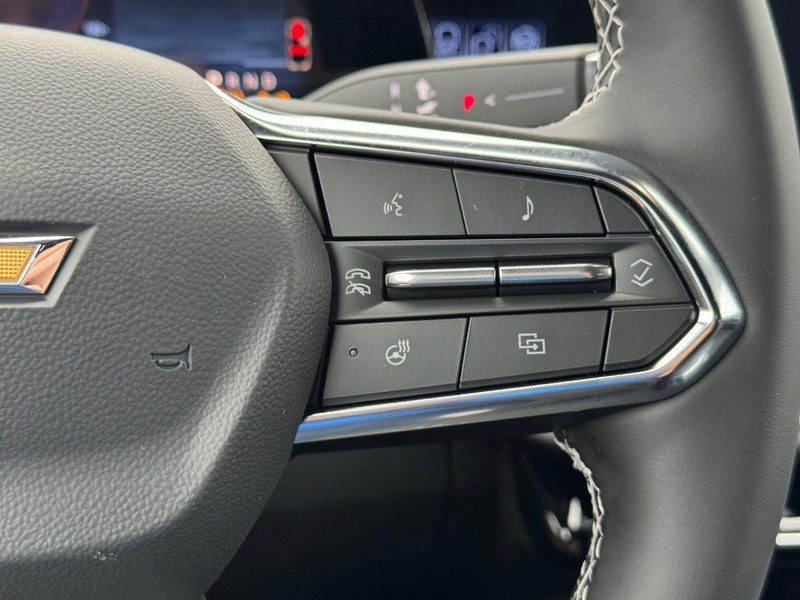 Chevrolet Equinox EV Vehicle Full-screen Gallery Image 14