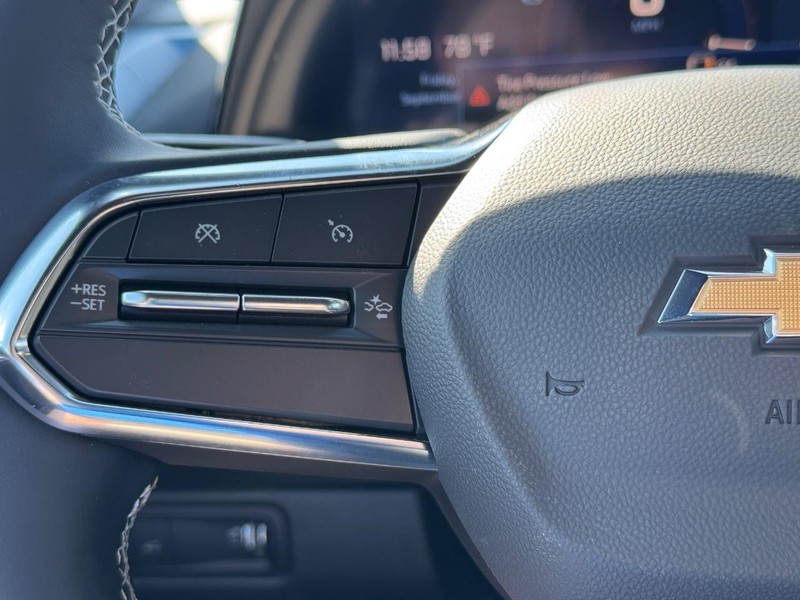 Chevrolet Equinox EV Vehicle Full-screen Gallery Image 13