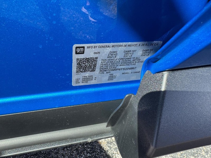 Chevrolet Equinox EV Vehicle Full-screen Gallery Image 17