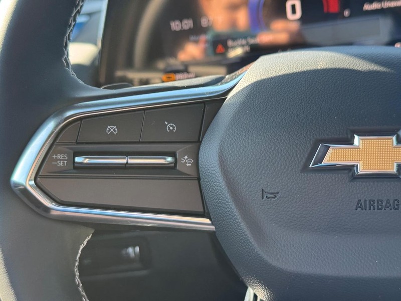 Chevrolet Equinox EV Vehicle Full-screen Gallery Image 13