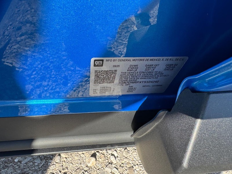 Chevrolet Equinox EV Vehicle Full-screen Gallery Image 17