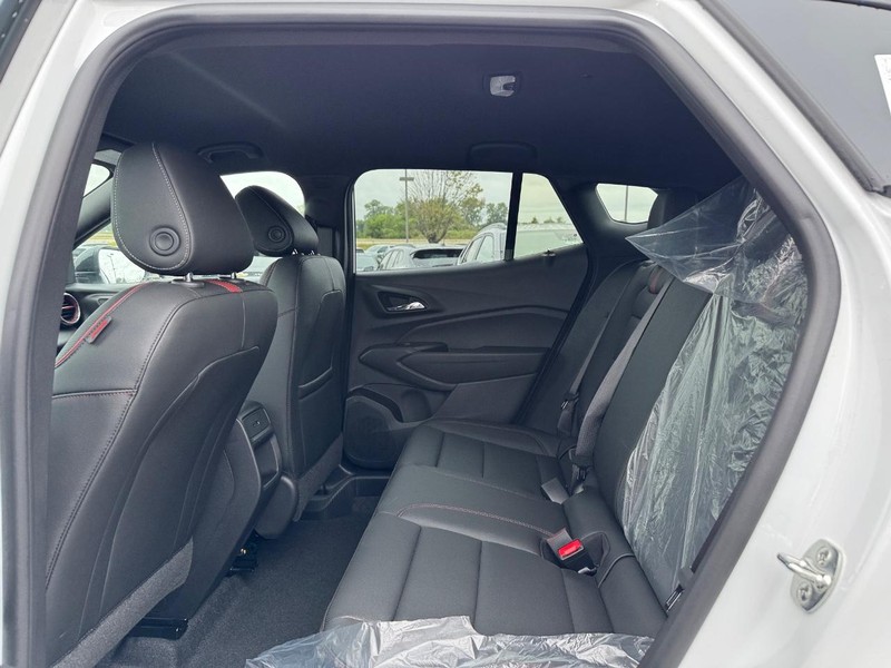 Chevrolet Trax Vehicle Full-screen Gallery Image 5