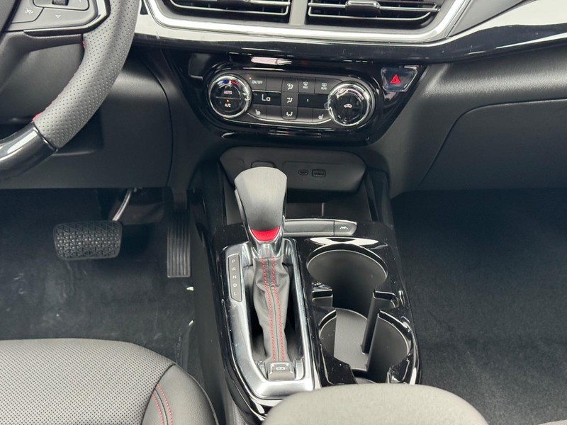 Chevrolet Trax Vehicle Full-screen Gallery Image 9