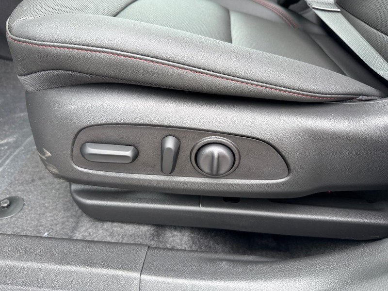 Chevrolet Trax Vehicle Full-screen Gallery Image 10