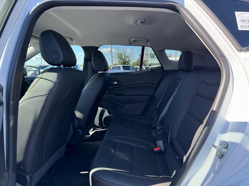 Chevrolet Trax Vehicle Full-screen Gallery Image 5