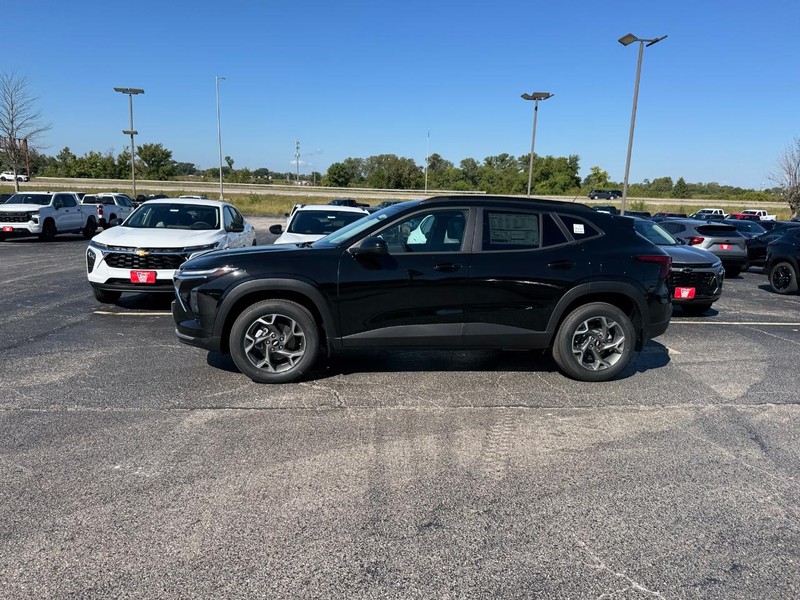 Chevrolet Trax Vehicle Full-screen Gallery Image 2