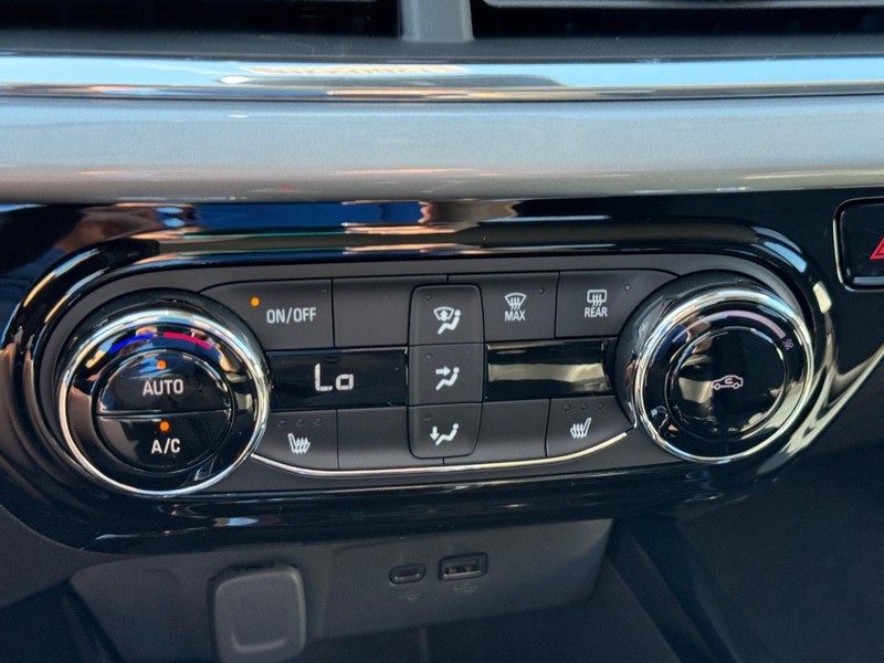 Chevrolet Trax Vehicle Full-screen Gallery Image 15