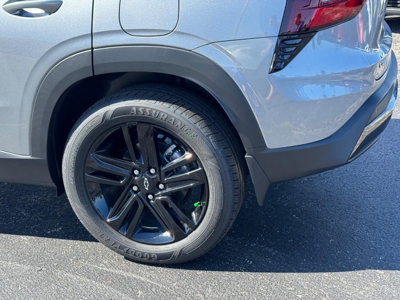 Chevrolet Trax Vehicle Full-screen Gallery Image 4