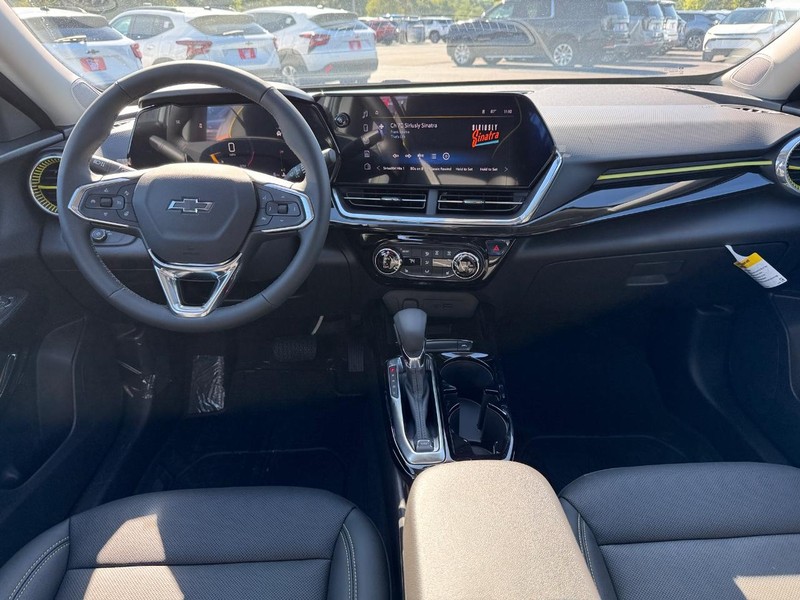 Chevrolet Trax Vehicle Full-screen Gallery Image 7