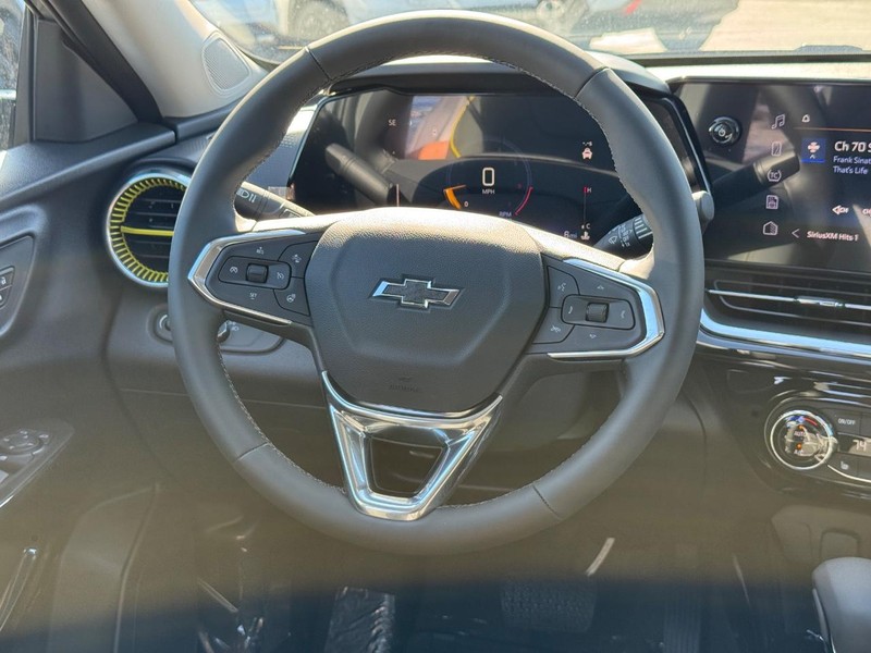 Chevrolet Trax Vehicle Full-screen Gallery Image 8