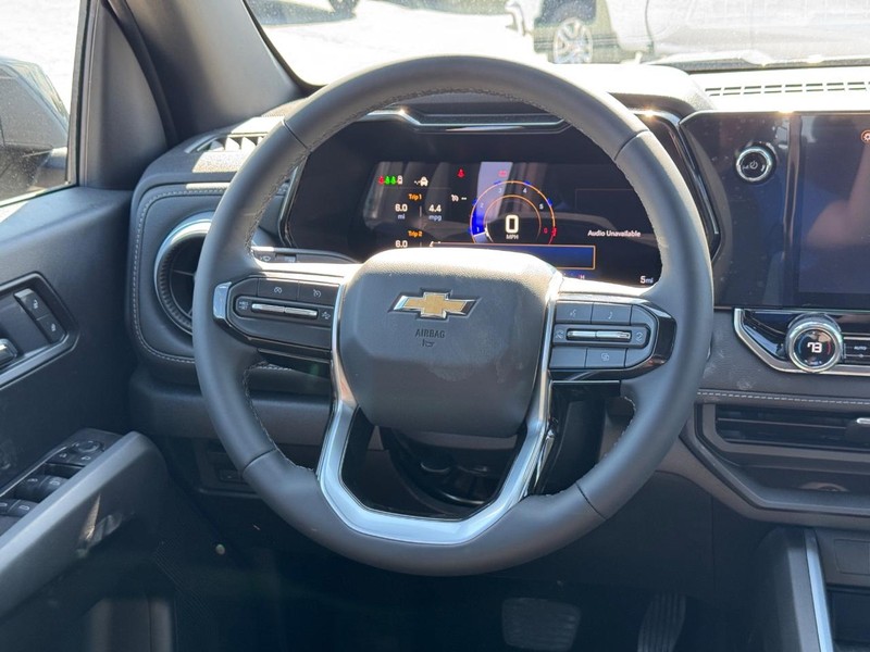 Chevrolet Colorado Vehicle Full-screen Gallery Image 6
