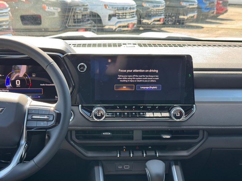 Chevrolet Colorado Vehicle Full-screen Gallery Image 8