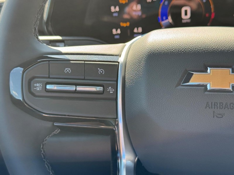 Chevrolet Colorado Vehicle Full-screen Gallery Image 13