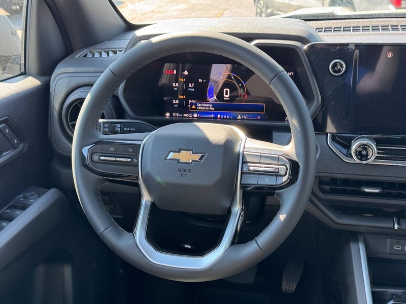 Chevrolet Colorado Vehicle Full-screen Gallery Image 7