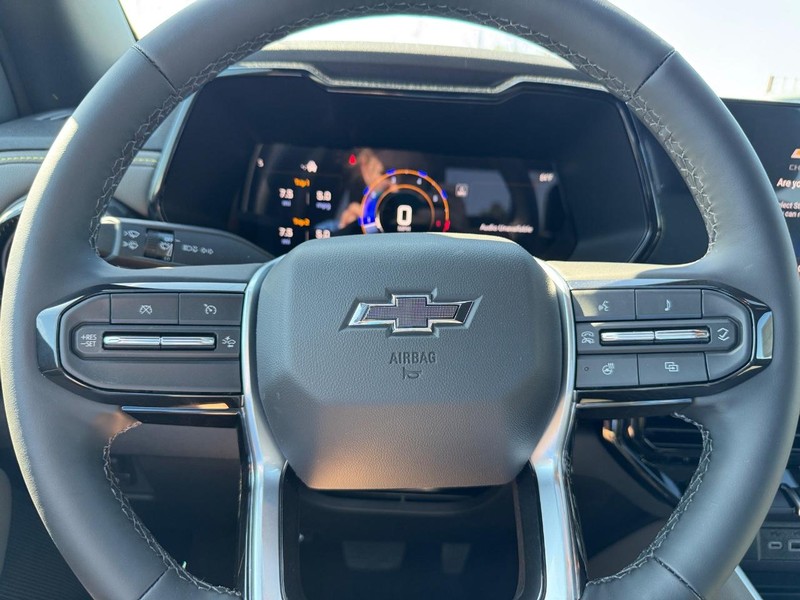 Chevrolet Colorado Vehicle Full-screen Gallery Image 13