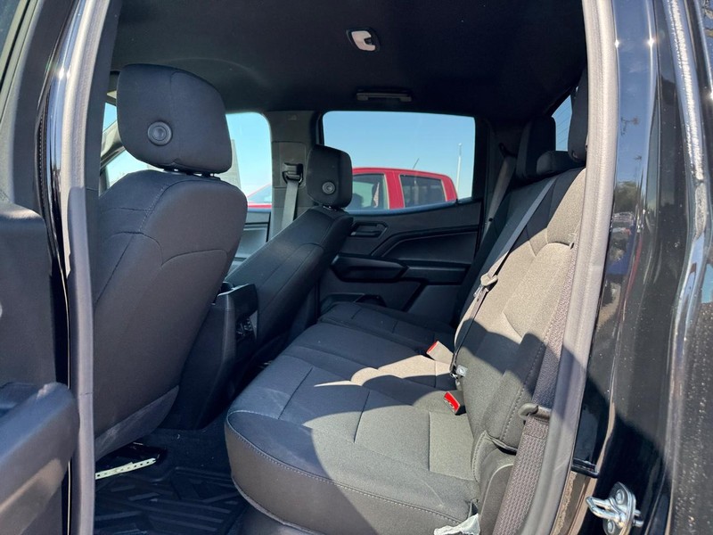 Chevrolet Colorado Vehicle Full-screen Gallery Image 5