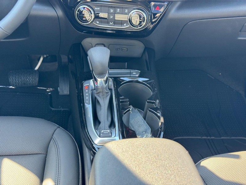 Chevrolet Trax Vehicle Full-screen Gallery Image 11