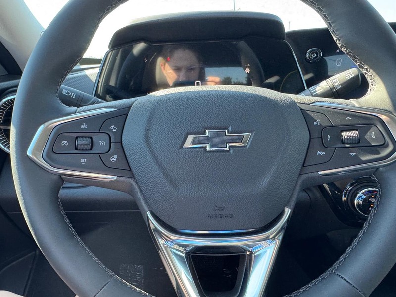 Chevrolet Trax Vehicle Full-screen Gallery Image 14