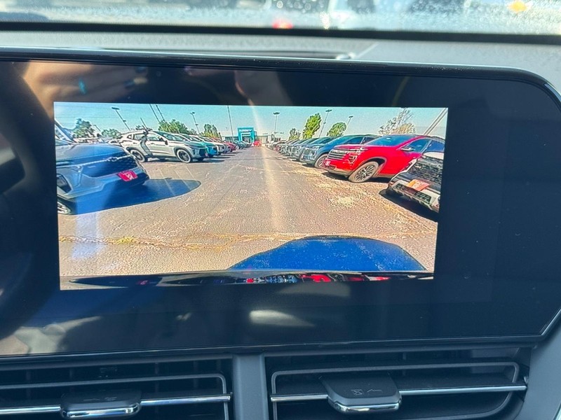 Chevrolet Trax Vehicle Full-screen Gallery Image 18