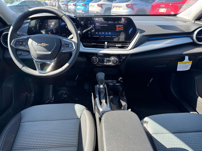 Chevrolet Trax Vehicle Full-screen Gallery Image 6