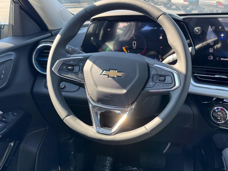 Chevrolet Trax Vehicle Full-screen Gallery Image 7