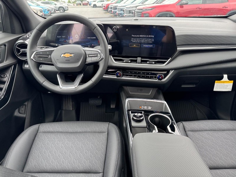 Chevrolet Equinox Vehicle Full-screen Gallery Image 7