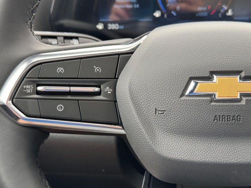 Chevrolet Equinox Vehicle Full-screen Gallery Image 14