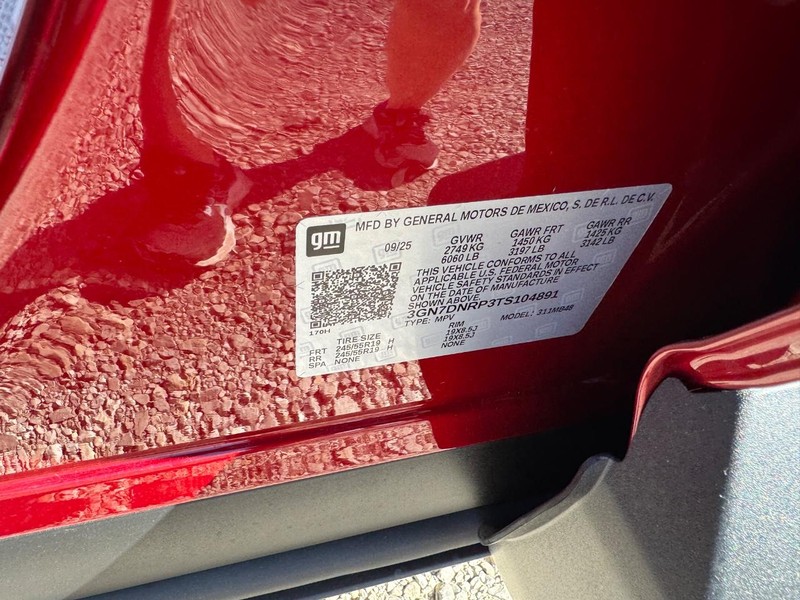 Chevrolet Equinox EV Vehicle Full-screen Gallery Image 17