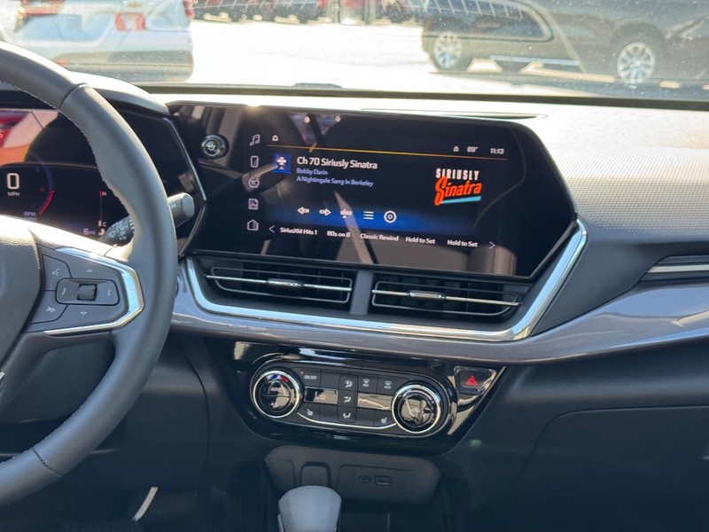 Chevrolet Trax Vehicle Full-screen Gallery Image 9