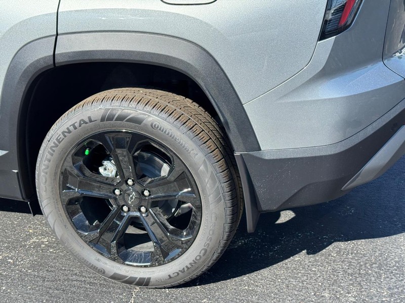 Chevrolet Equinox Vehicle Full-screen Gallery Image 4