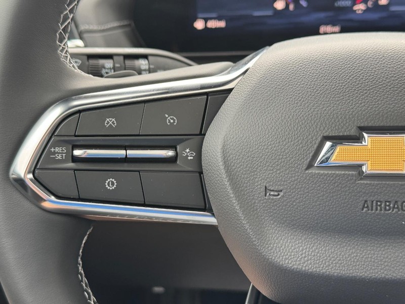 Chevrolet Traverse Vehicle Full-screen Gallery Image 16