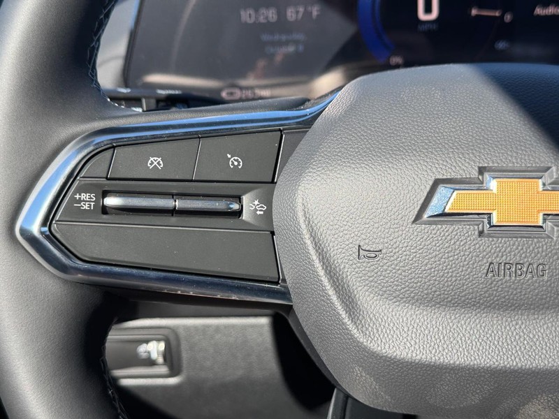 Chevrolet Equinox EV Vehicle Full-screen Gallery Image 13