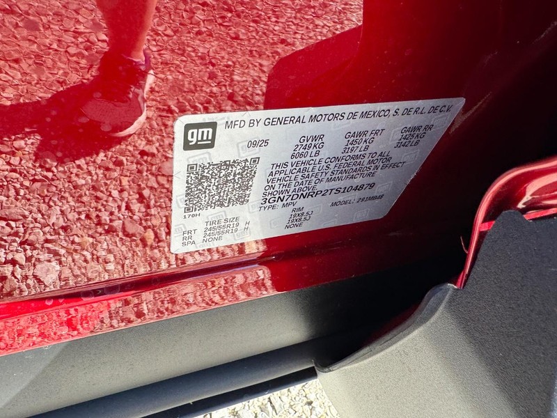 Chevrolet Equinox EV Vehicle Full-screen Gallery Image 17