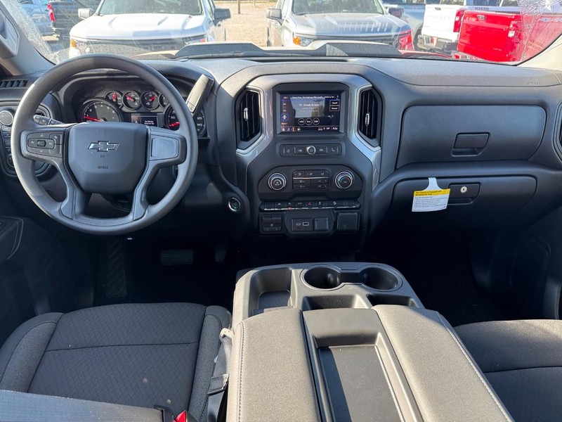 Chevrolet Silverado 1500 Vehicle Full-screen Gallery Image 6