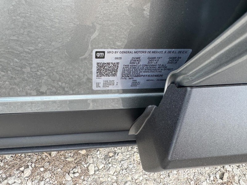 Chevrolet Equinox EV Vehicle Full-screen Gallery Image 17