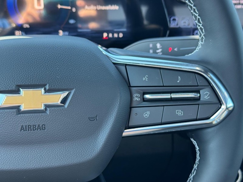 Chevrolet Equinox EV Vehicle Full-screen Gallery Image 15