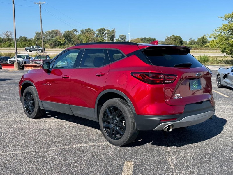 Chevrolet Blazer Vehicle Full-screen Gallery Image 3