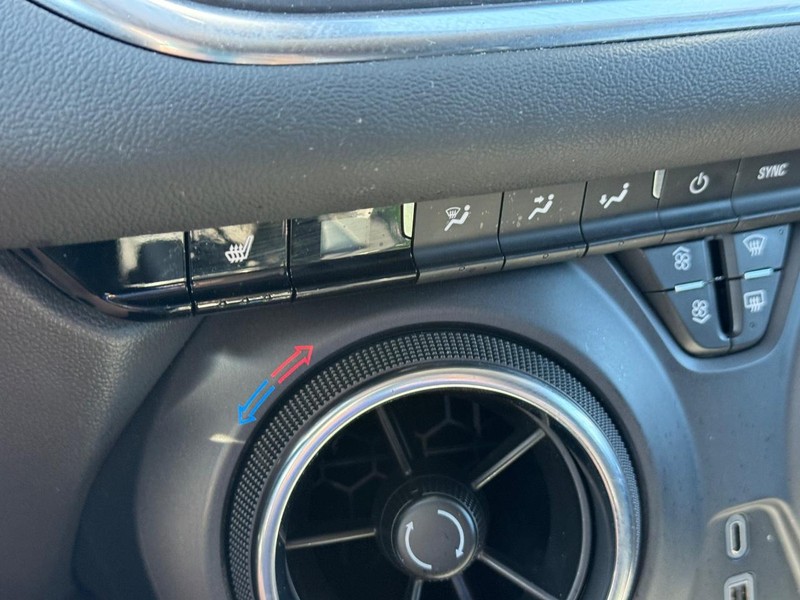 Chevrolet Blazer Vehicle Full-screen Gallery Image 20