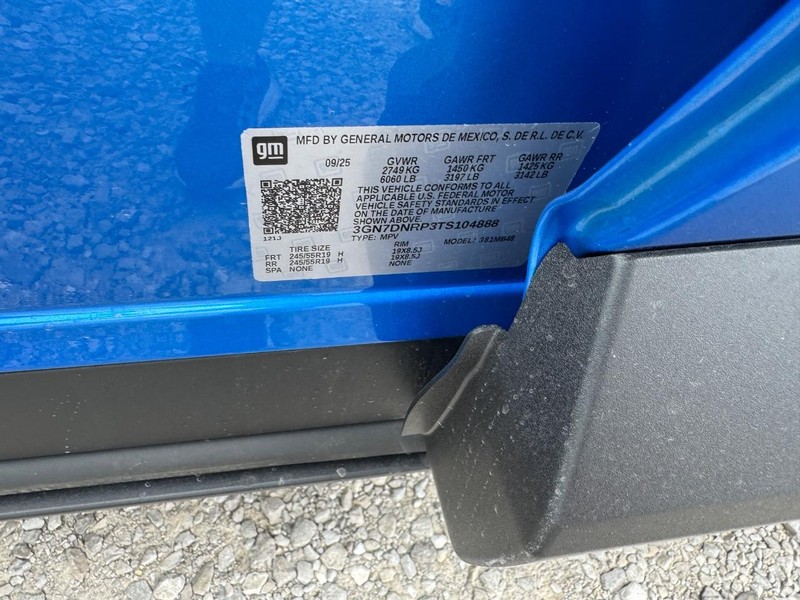 Chevrolet Equinox EV Vehicle Full-screen Gallery Image 17