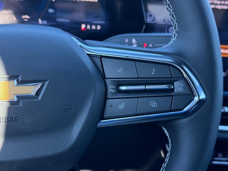 Chevrolet Equinox EV Vehicle Full-screen Gallery Image 14