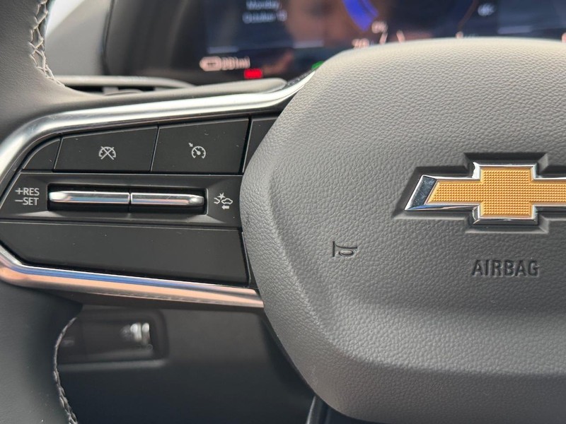 Chevrolet Equinox EV Vehicle Full-screen Gallery Image 13