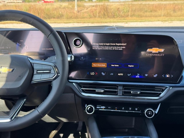 2026 Chevrolet Equinox EV 2LT - Photo 8